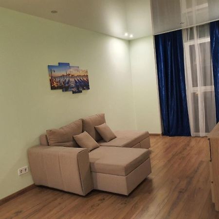 Avalon На Чорновола Apartamento Leópolis Exterior foto